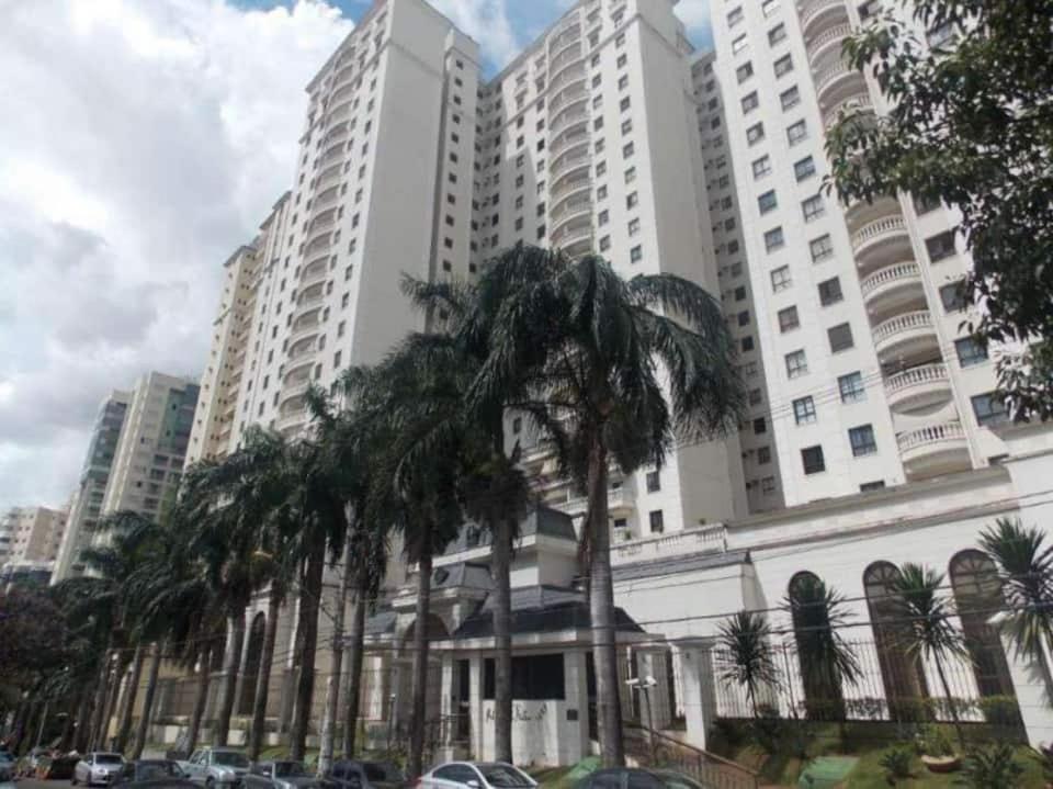 Luxuria Apartamento Palazzo Di Italia Гоянія Екстер'єр фото